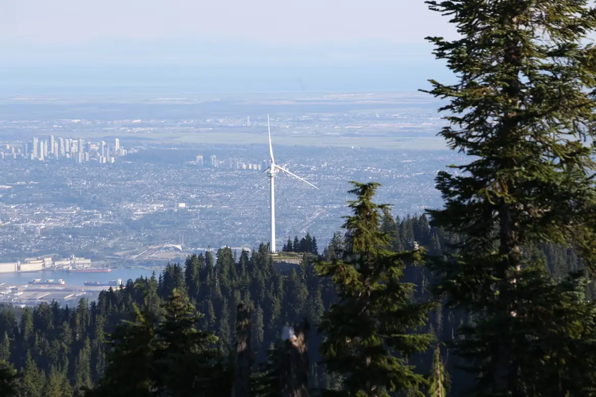 Vancouver Full-Day Explorer — private tour by NorthLuxDrive, photo 3