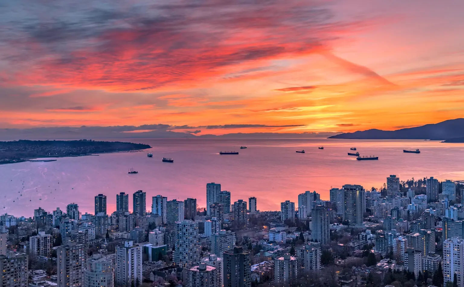 Vancouver Sunset & City Lights — private Vancouver tour